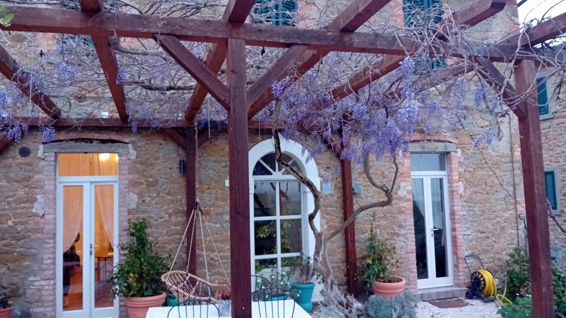 Private Stone Cottage With Starlink & Lake View Туоро-суль-Тразимено Экстерьер фото